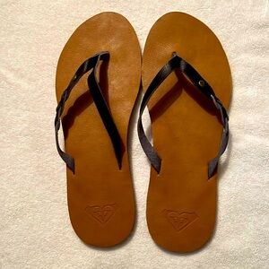 Roxy sandles. Only wore once, too big for me.